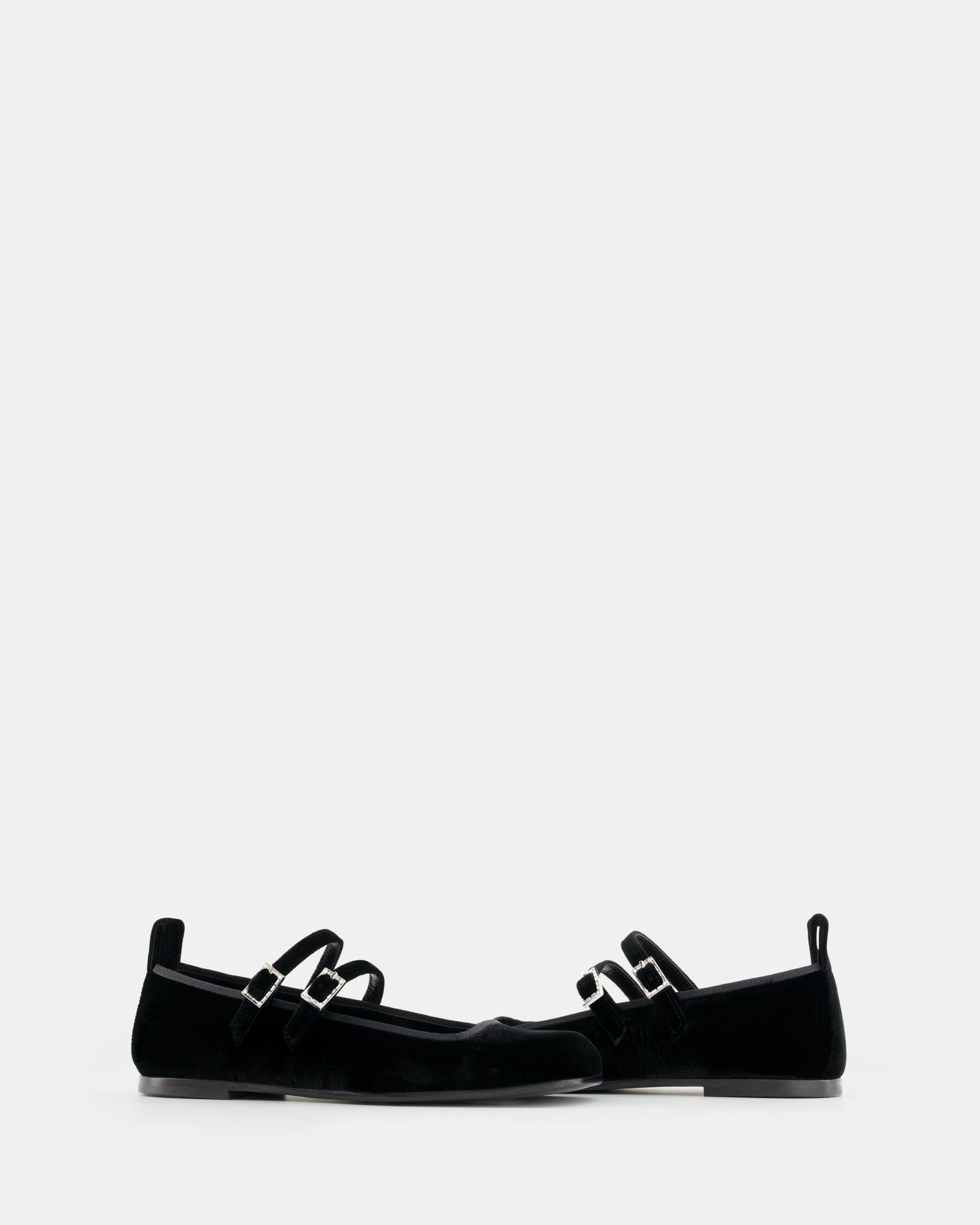 1 QTY New Bulla Rina Black Velvet