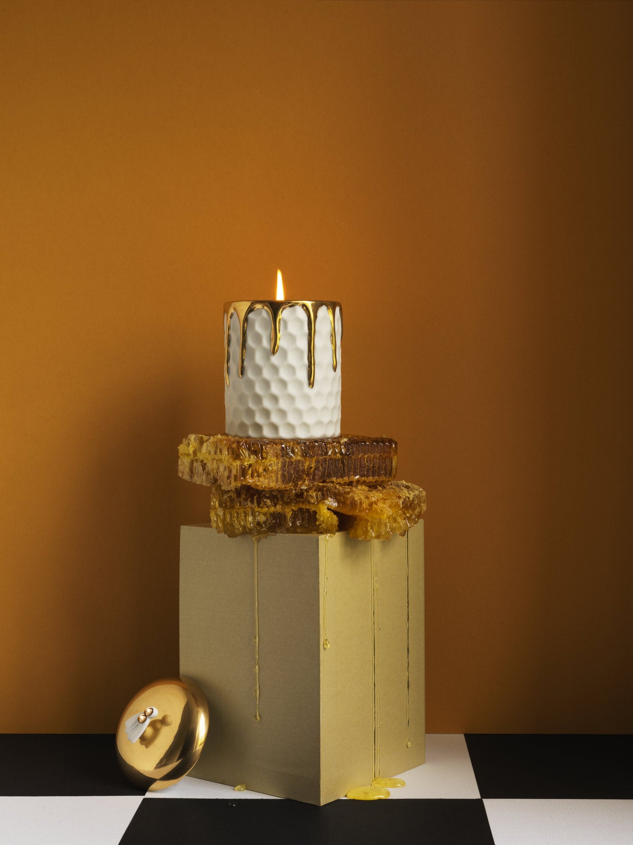Bougie Apothecary en porcelaine - Abeille