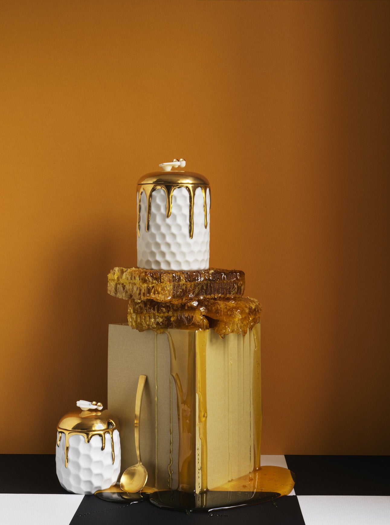 Bougie Apothecary en porcelaine - Abeille