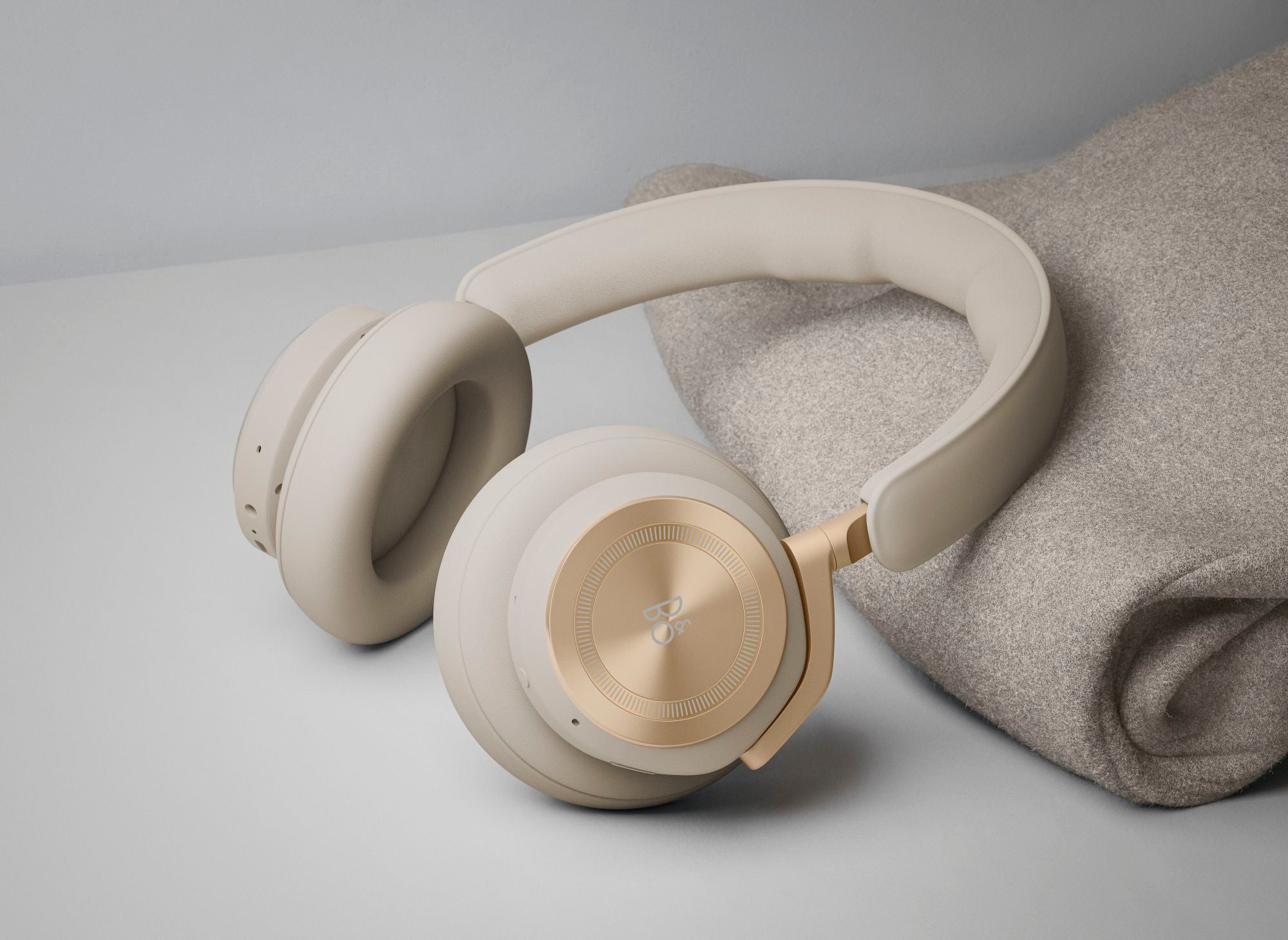 Casque bluetooth Circum-aural premium Beoplay HX - Or