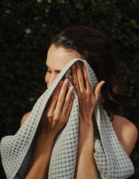 Serviette de toilette en coton nid d'abeille - Vert