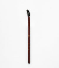 La brosse à sourcils