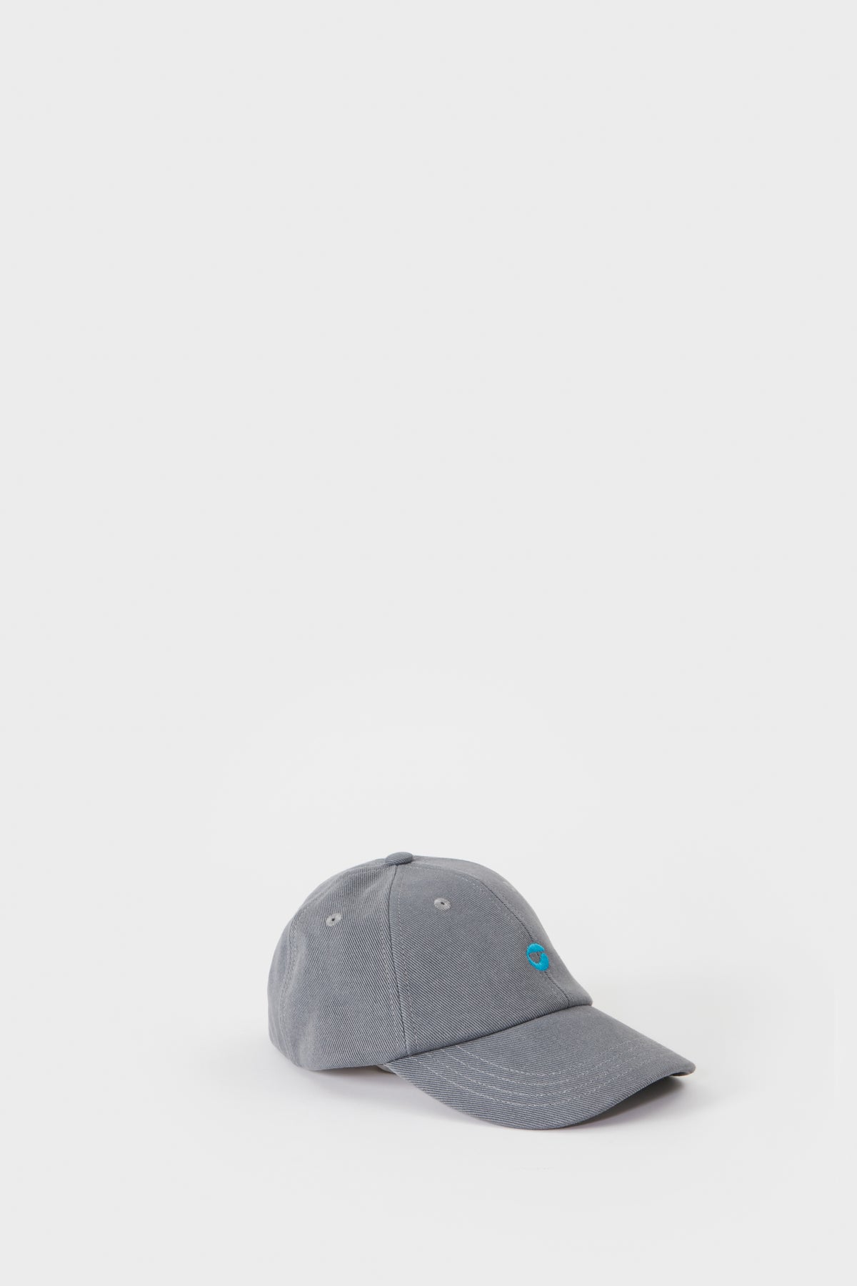 C LOGO CAP