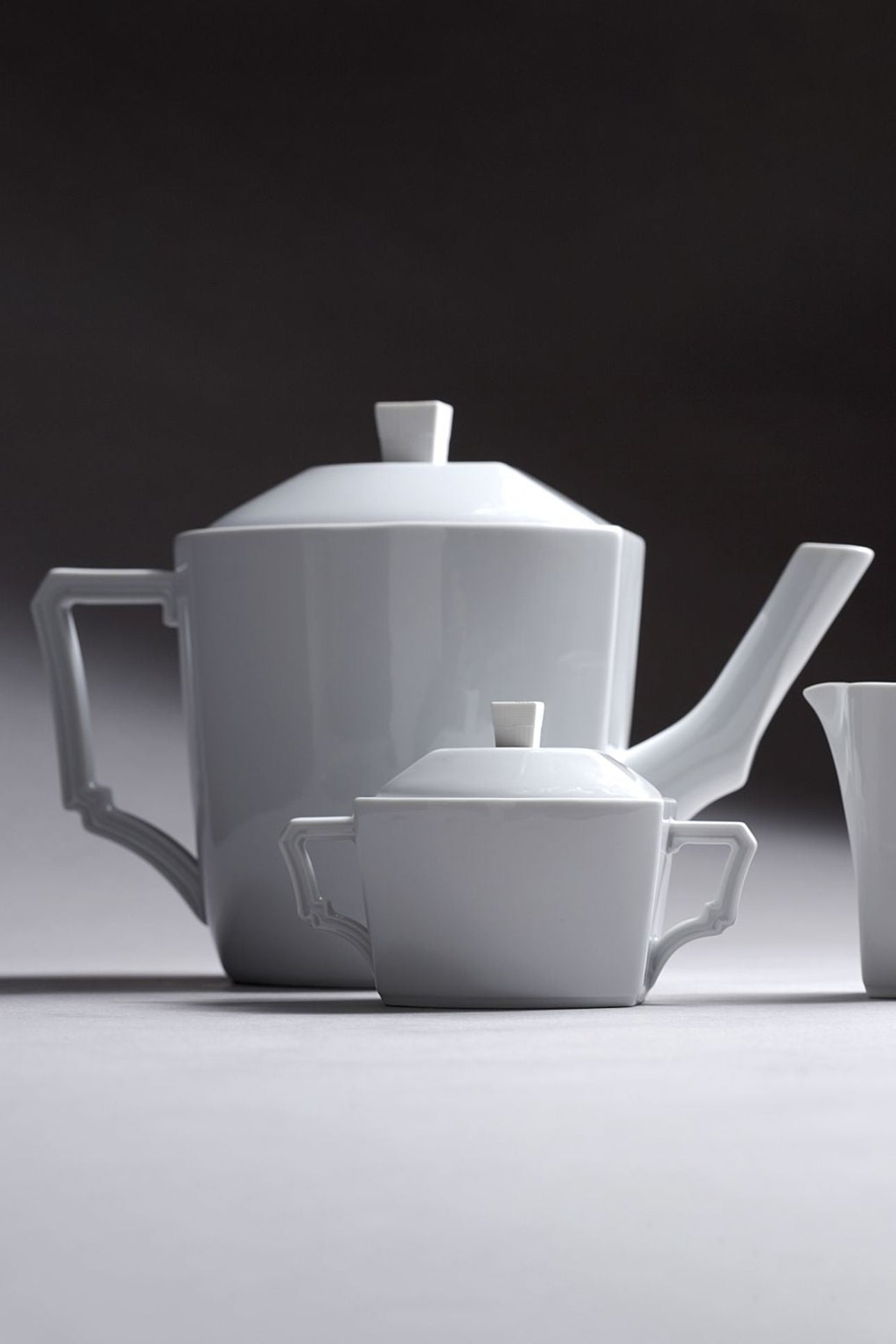 Byzanteum teapot in gold and porcelain - White