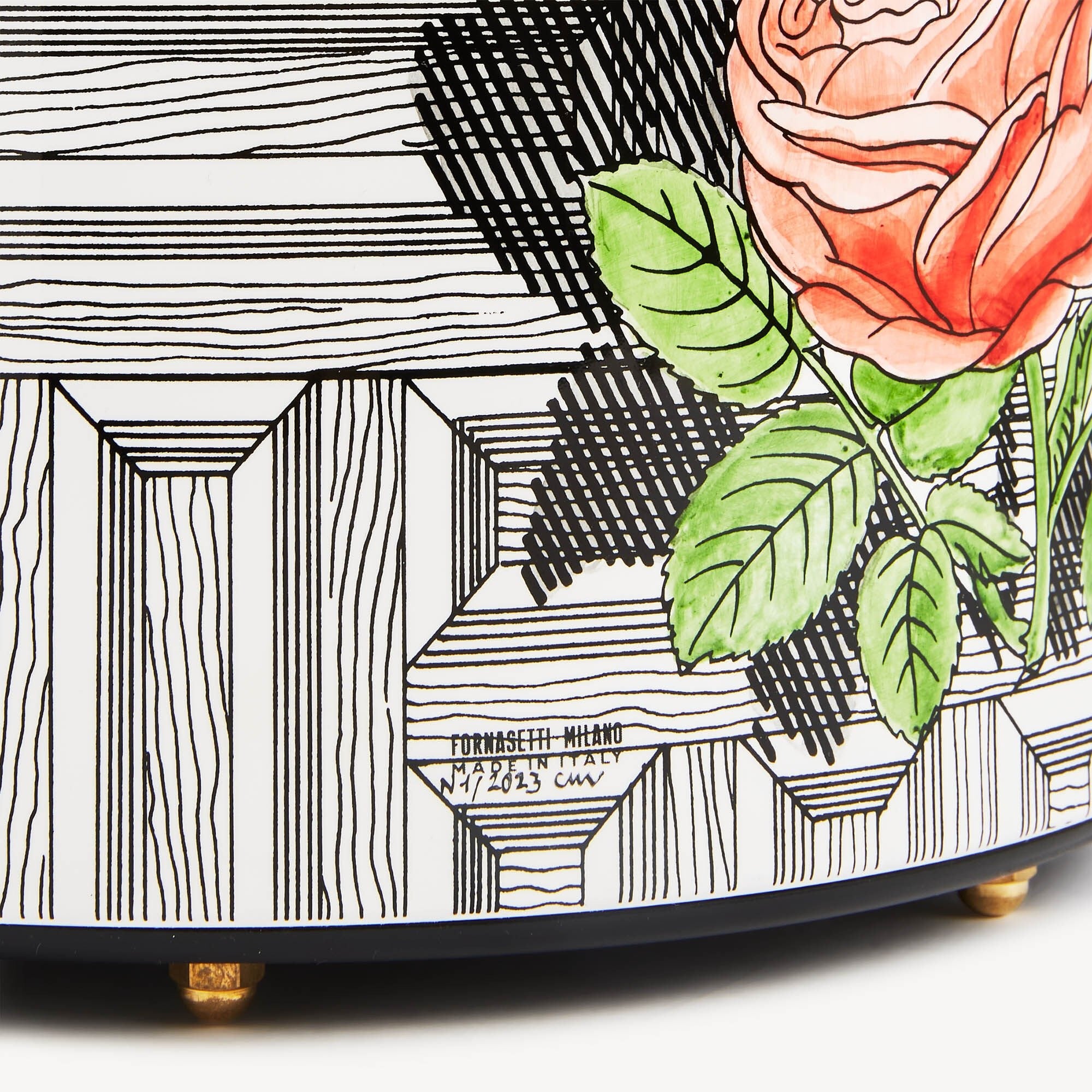 Musciarabia con rose wastepaper basket - Colour