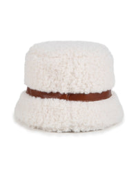 Embossed hat - Chalk