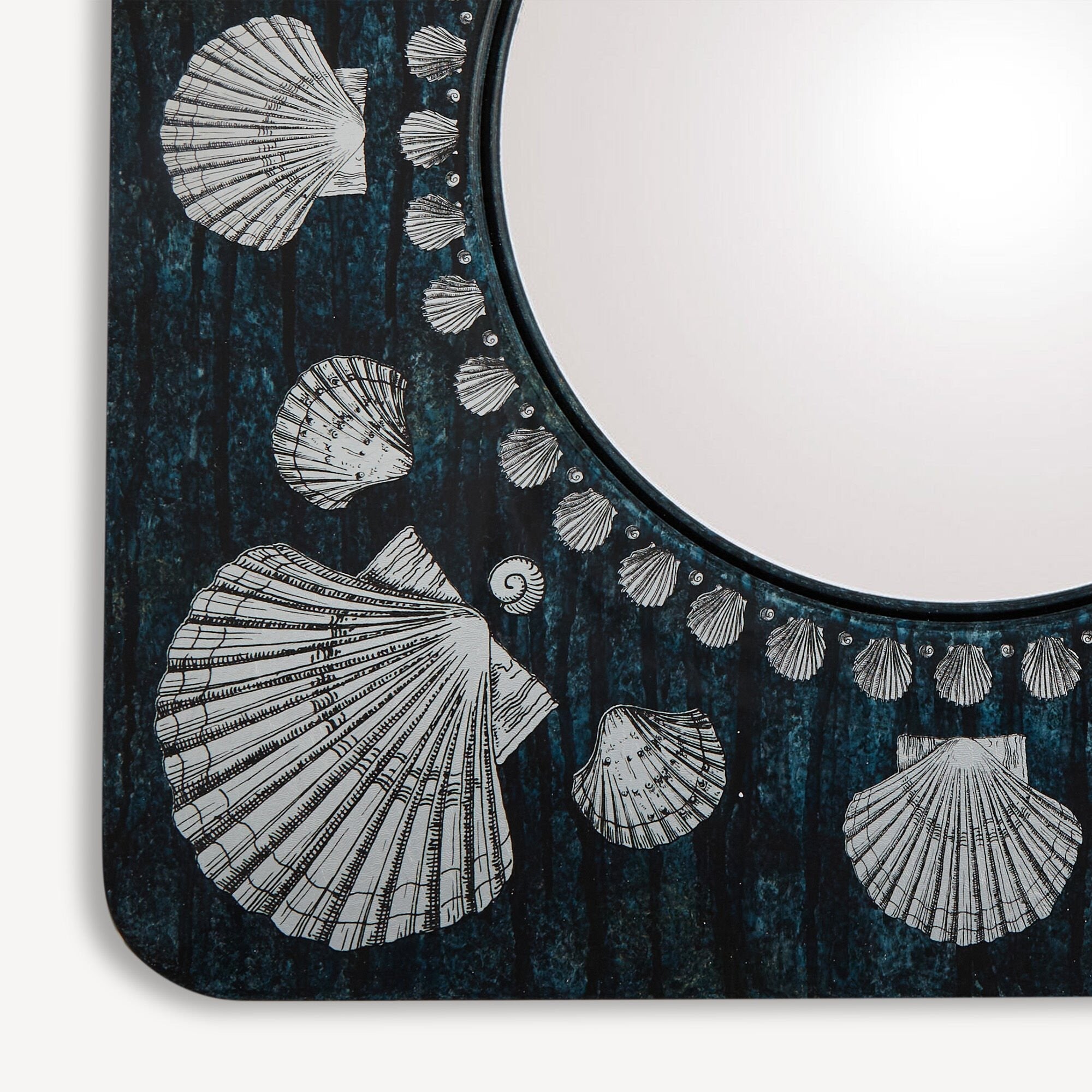 Frame with flat mirror Giro di conchiglie - Silver & Blue