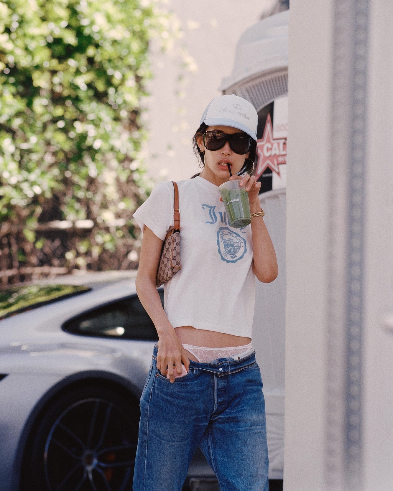 T-shirt Juicy Emblem Essentials - Blanc/Bleu ciel