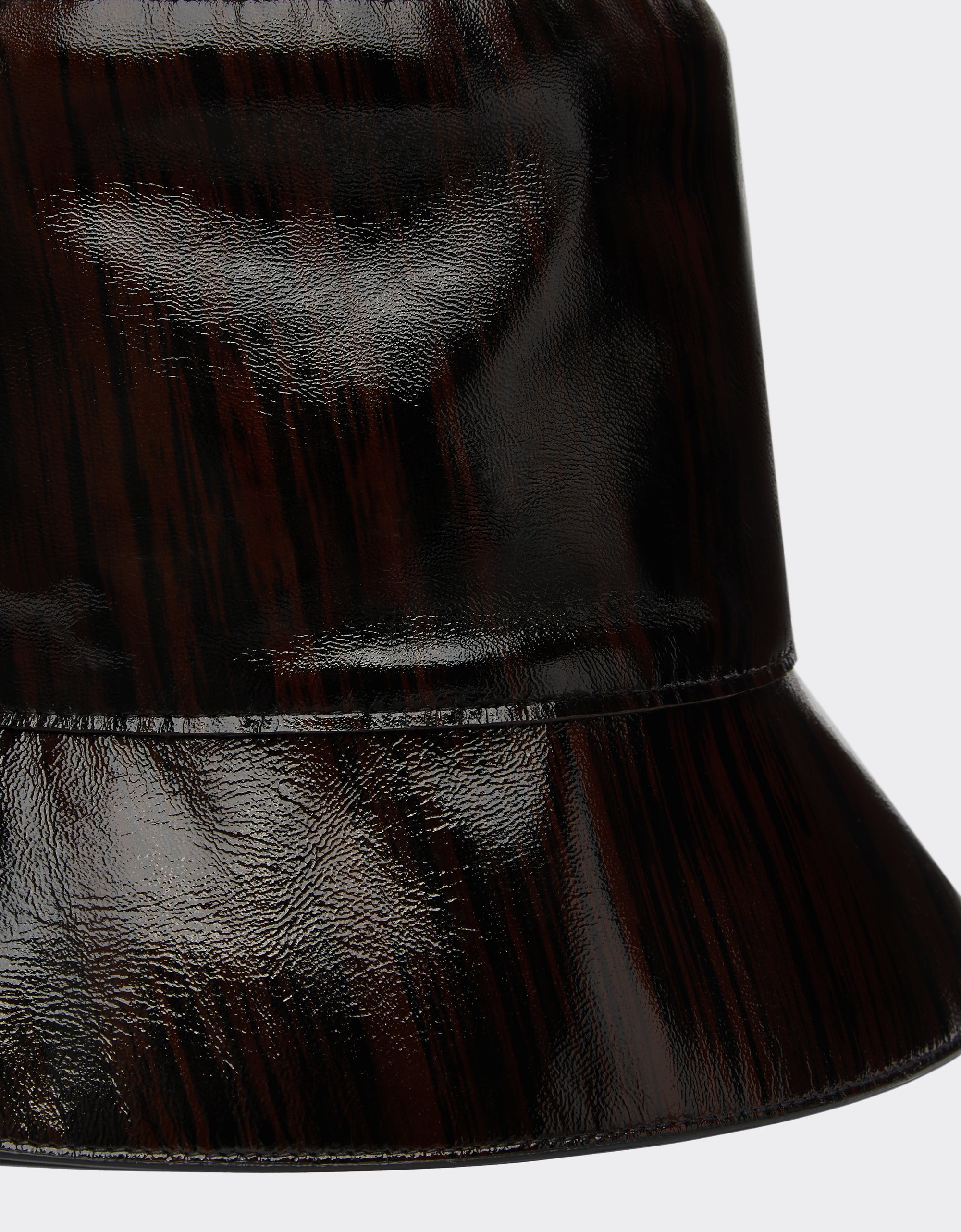 Bob unisexe avec motif brossé en cuir - Marrone Scuro