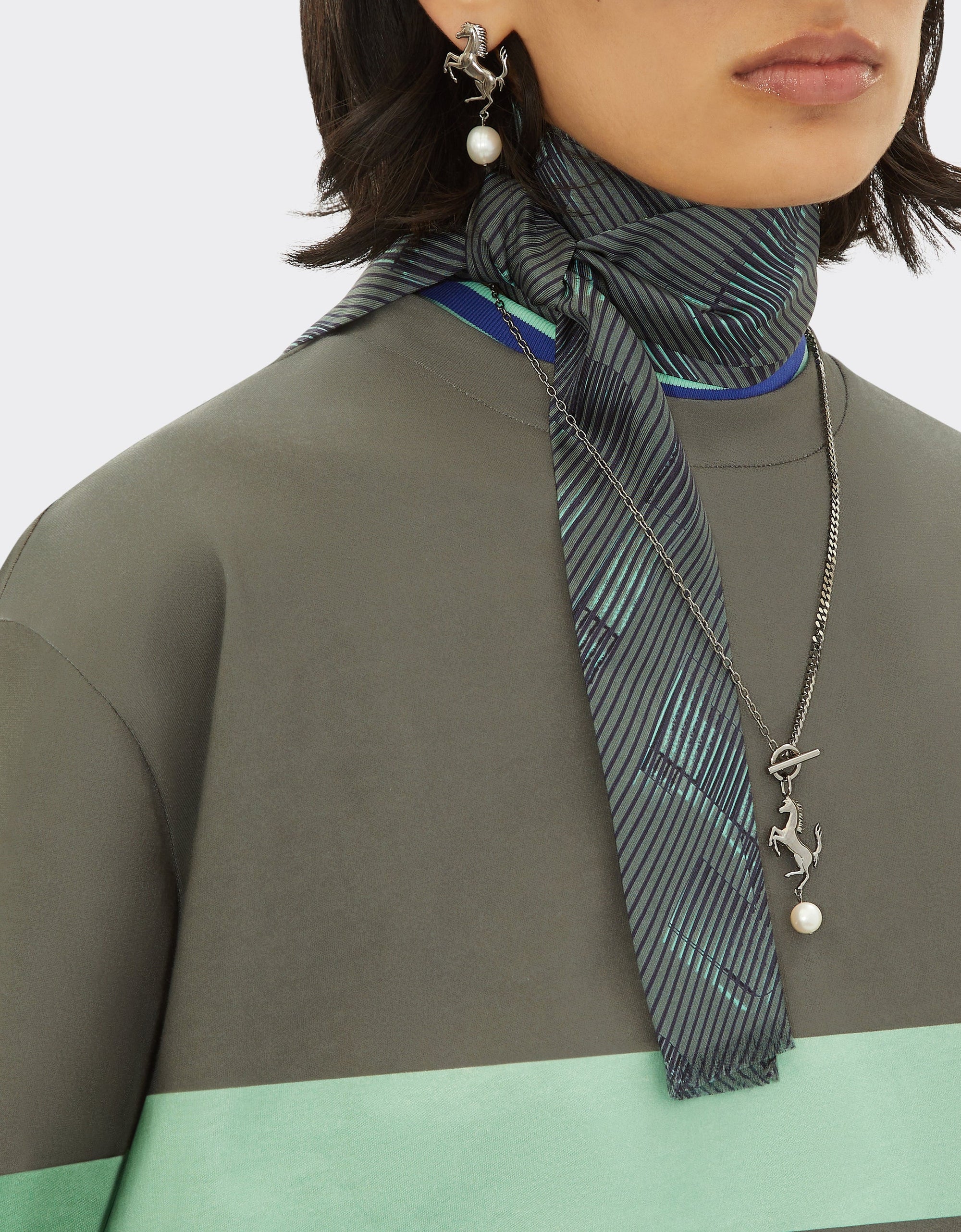 Foulard unisexe Twilly avec logo Ferrari en soie - Grigio