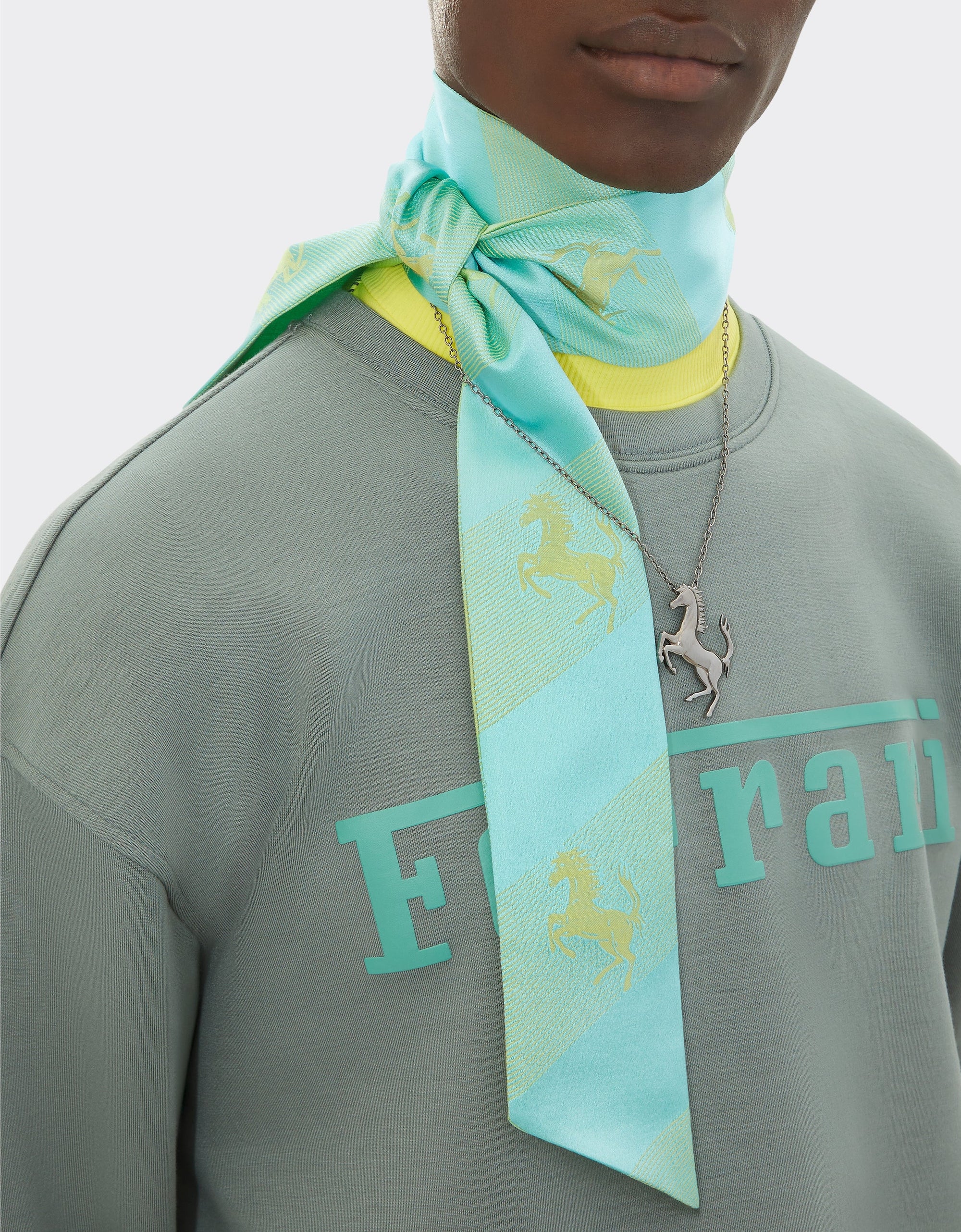 Foulard unisexe Twilly avec Cheval cabré en soie - Verde Menta