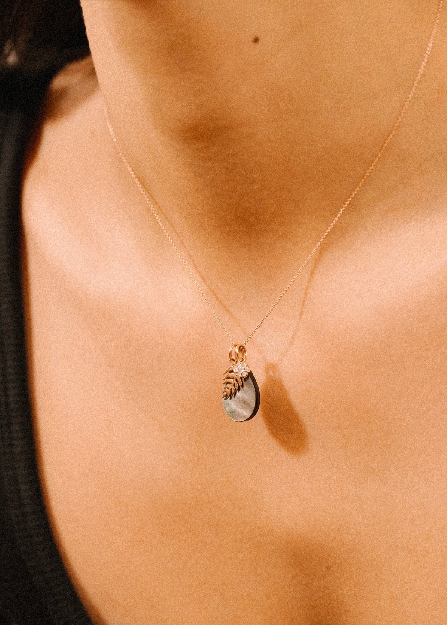 mini bliss black MOP charm