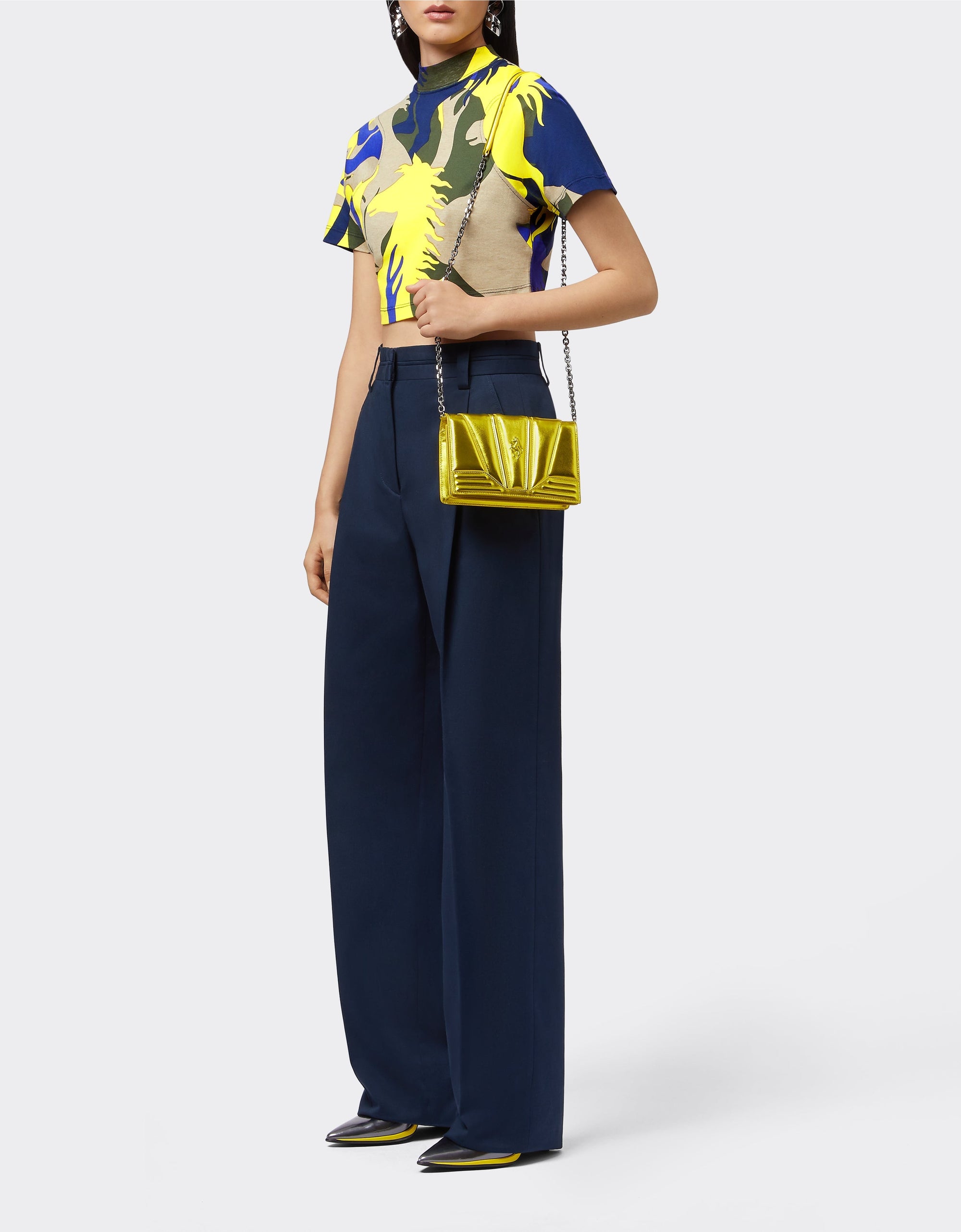 Unisex Ferrari GT chain bag in lamé leather - Blazing Yellow
