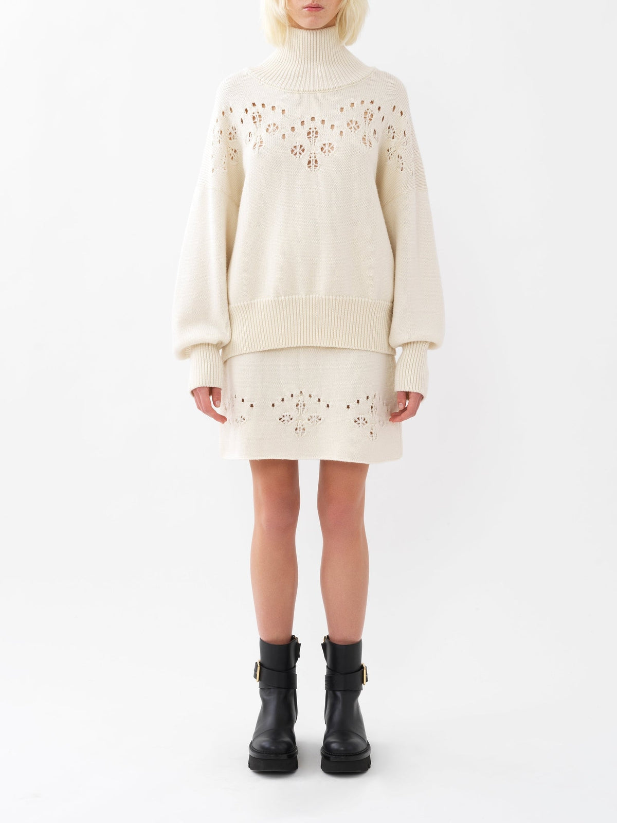 BASEPLUS_Iconic Milk SKIRT - Iconic Milk