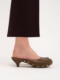 BASEPLUS_Olive CLOGS - Olive