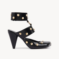 BASEPLUS_Black PUMP - Black