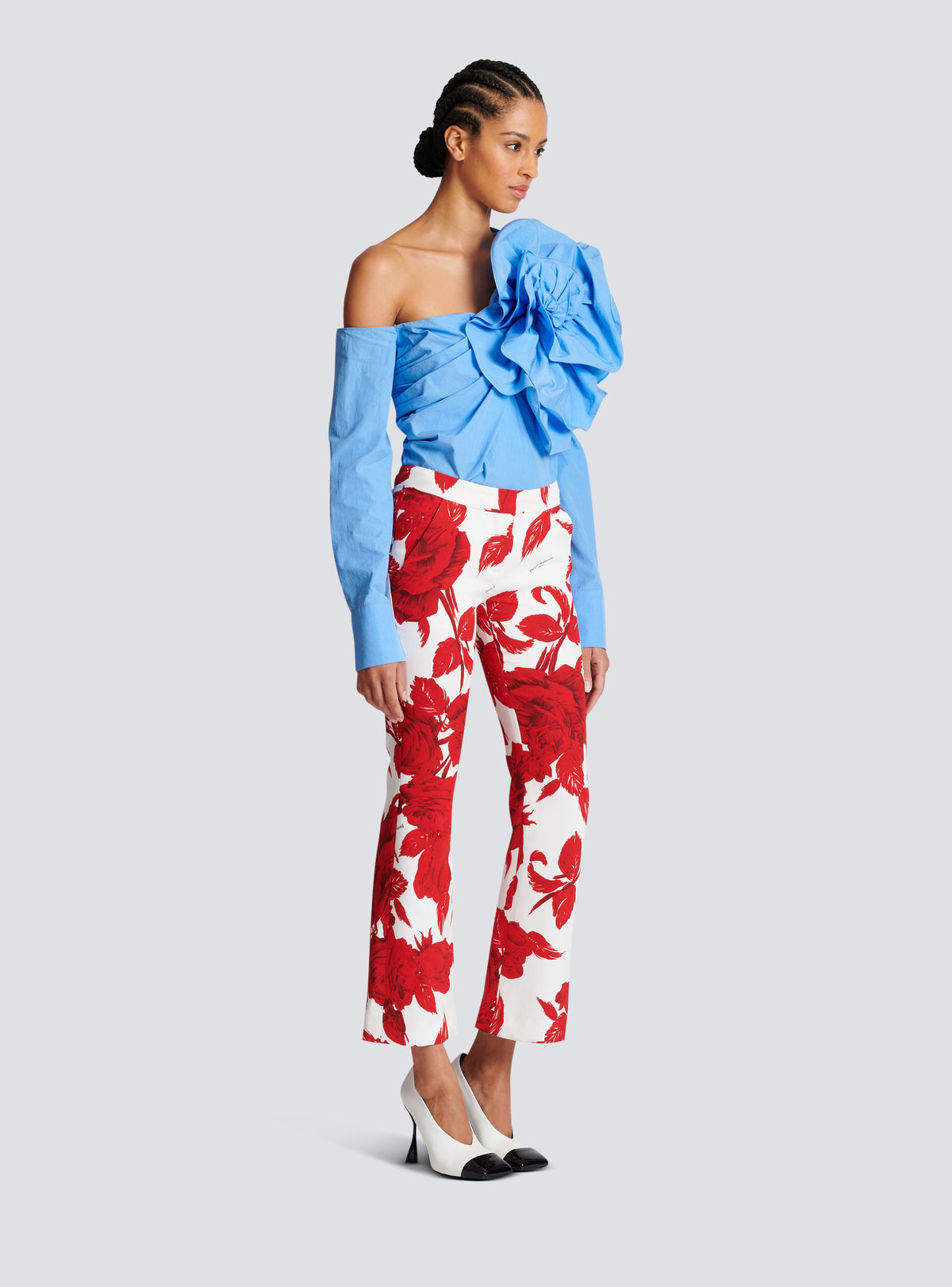 Pantalon en crêpe imprimé roses - Blanc & Rouge