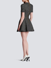 Pleated flared short dress in gingham tweed - White & Black