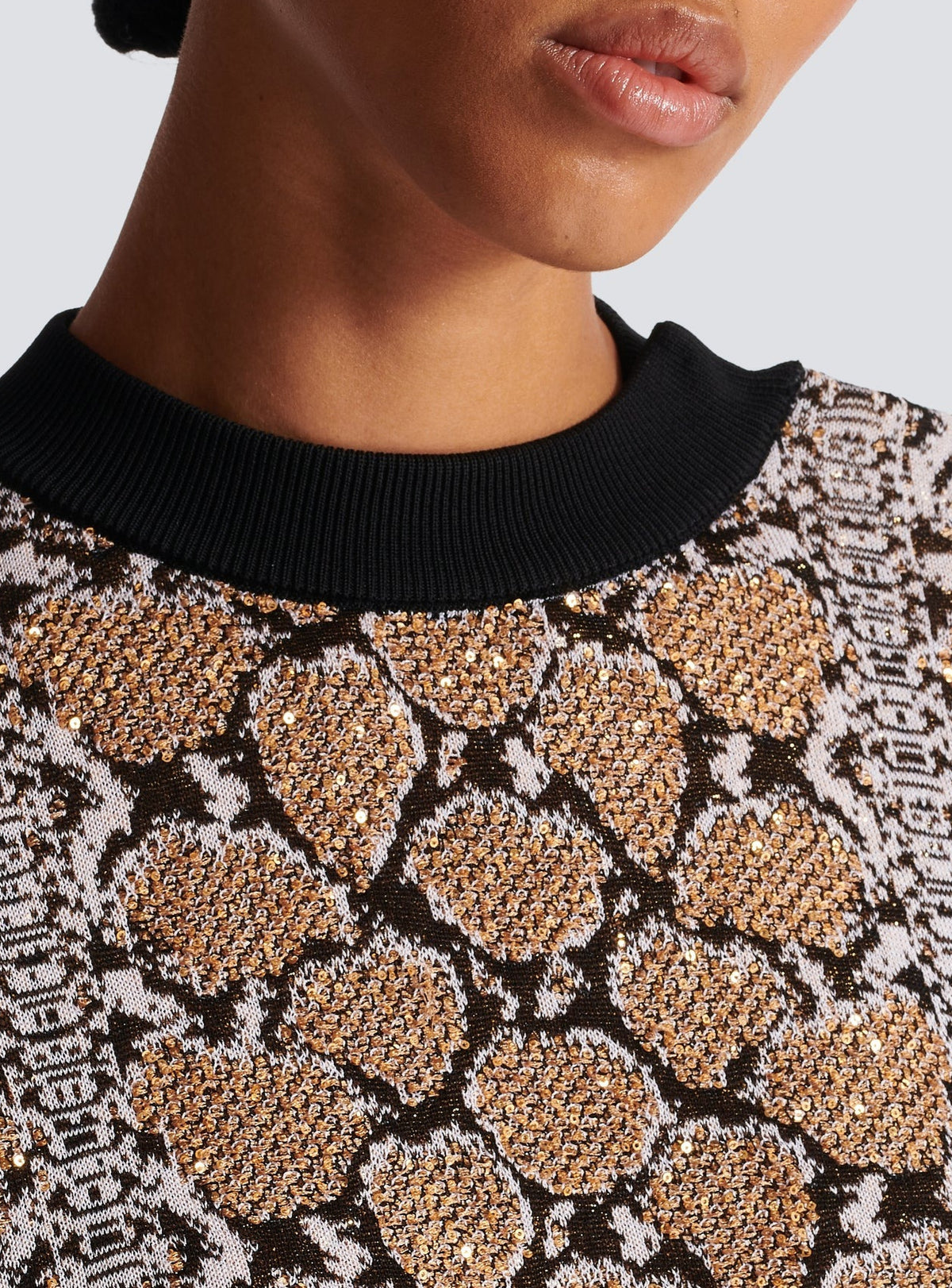 Knit sweater - Black & Camel & White
