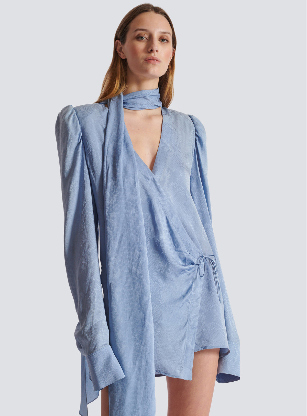 Robe nouée en soie python - Bleu Pâle