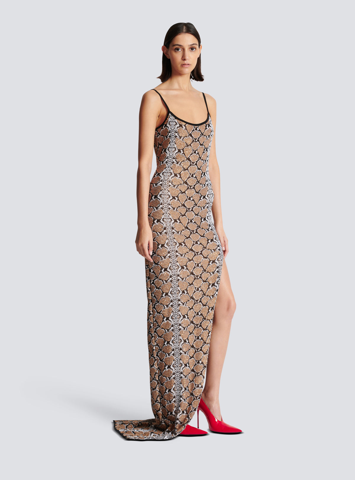 Robe longue à fines bretelles en maille python - Noir & Camel & Blanc