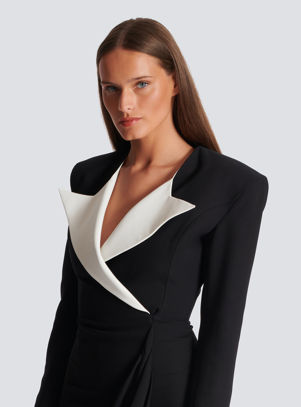 Robe longue structurée en crêpe - Noir & Blanc