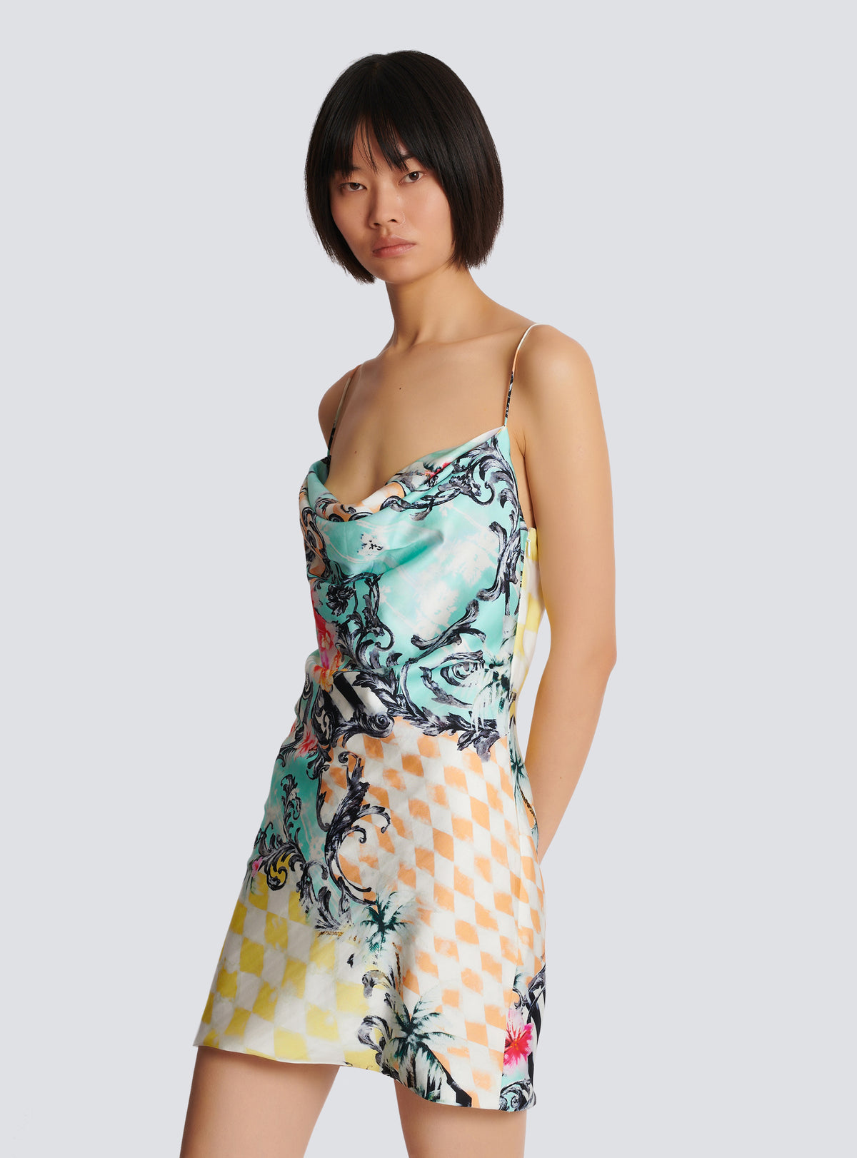 Robe nuisette en satin imprimé baroque - Multicolore