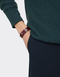 Unisex bracelet with prancing horse studs in leather - Bordeaux