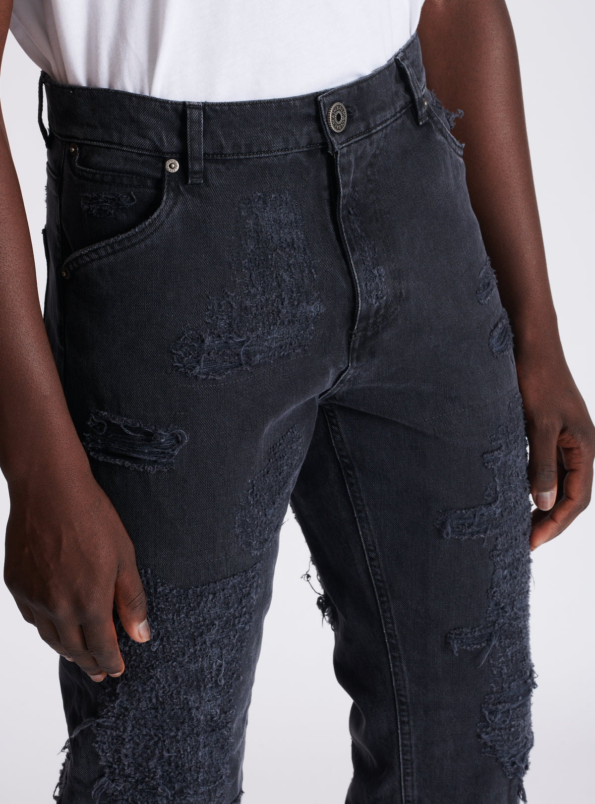 Jean droit en denim déchiré et réparé - Noir Délavé