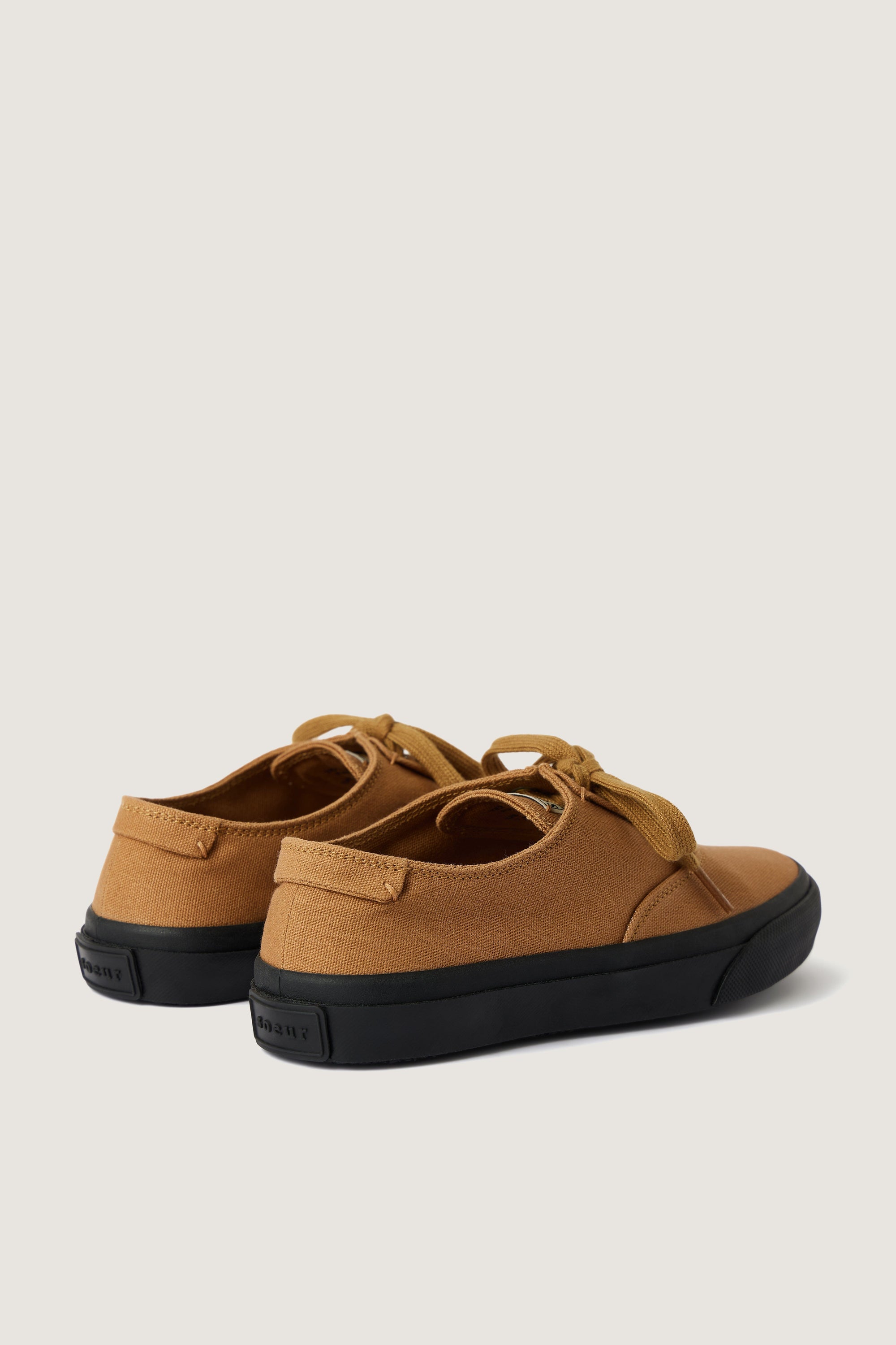 CAMEL BASKETS ALEX
