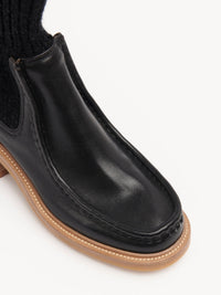 BASEPLUS_Black FLAT CHELSEAS - Black