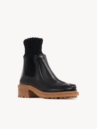 BASEPLUS_Black FLAT CHELSEAS - Black