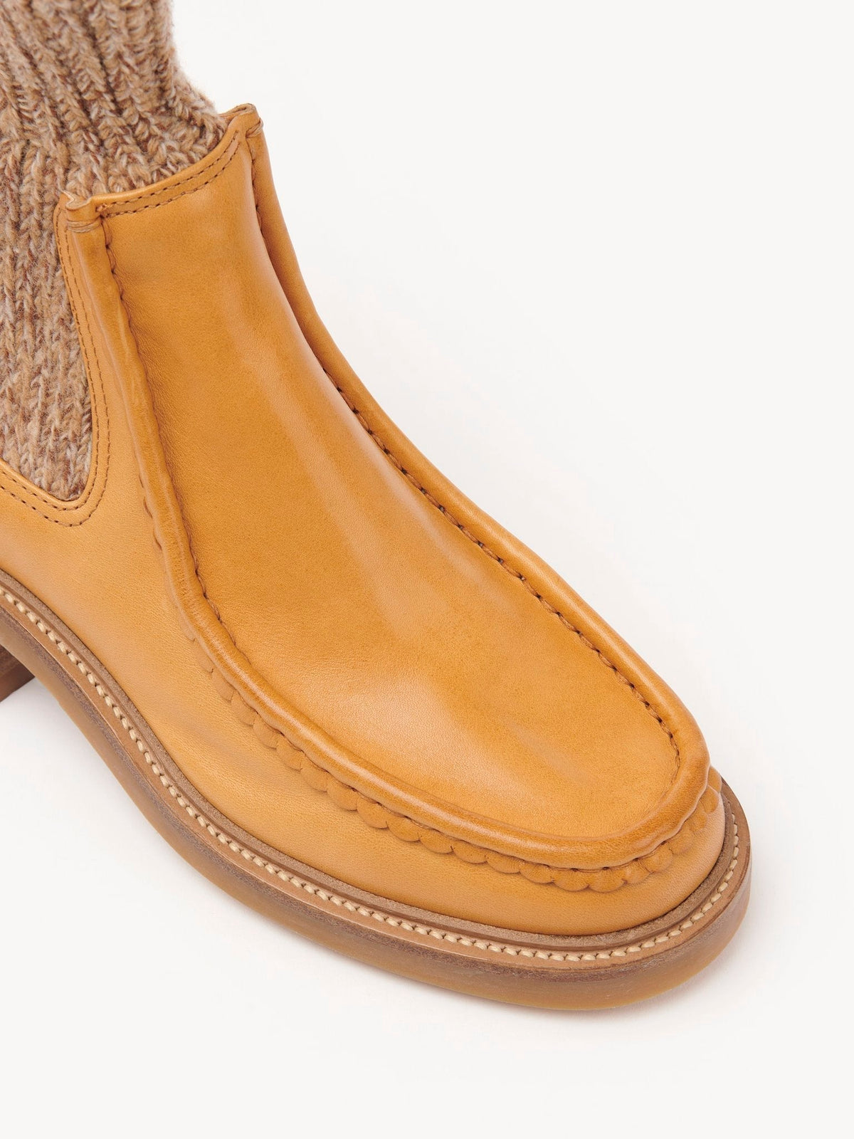 BASEPLUS_Burning Camel FLAT CHELSEA - Burning Camel