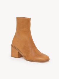 Quiet Brown ANKLE BOOTS - Quiet Brown