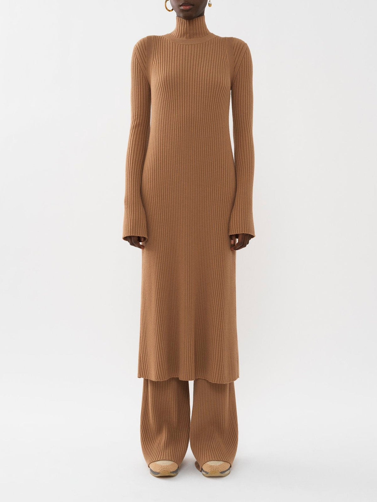 BASEPLUS_Worn Brown DRESS - Worn Brown