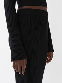 BASEPLUS_Black SKIRT - Black