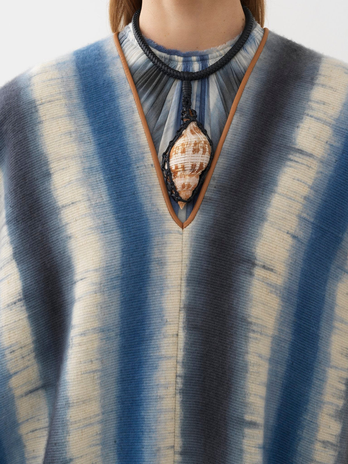 BASEPLUS_Blue & Beige COAT - Blue & Beige