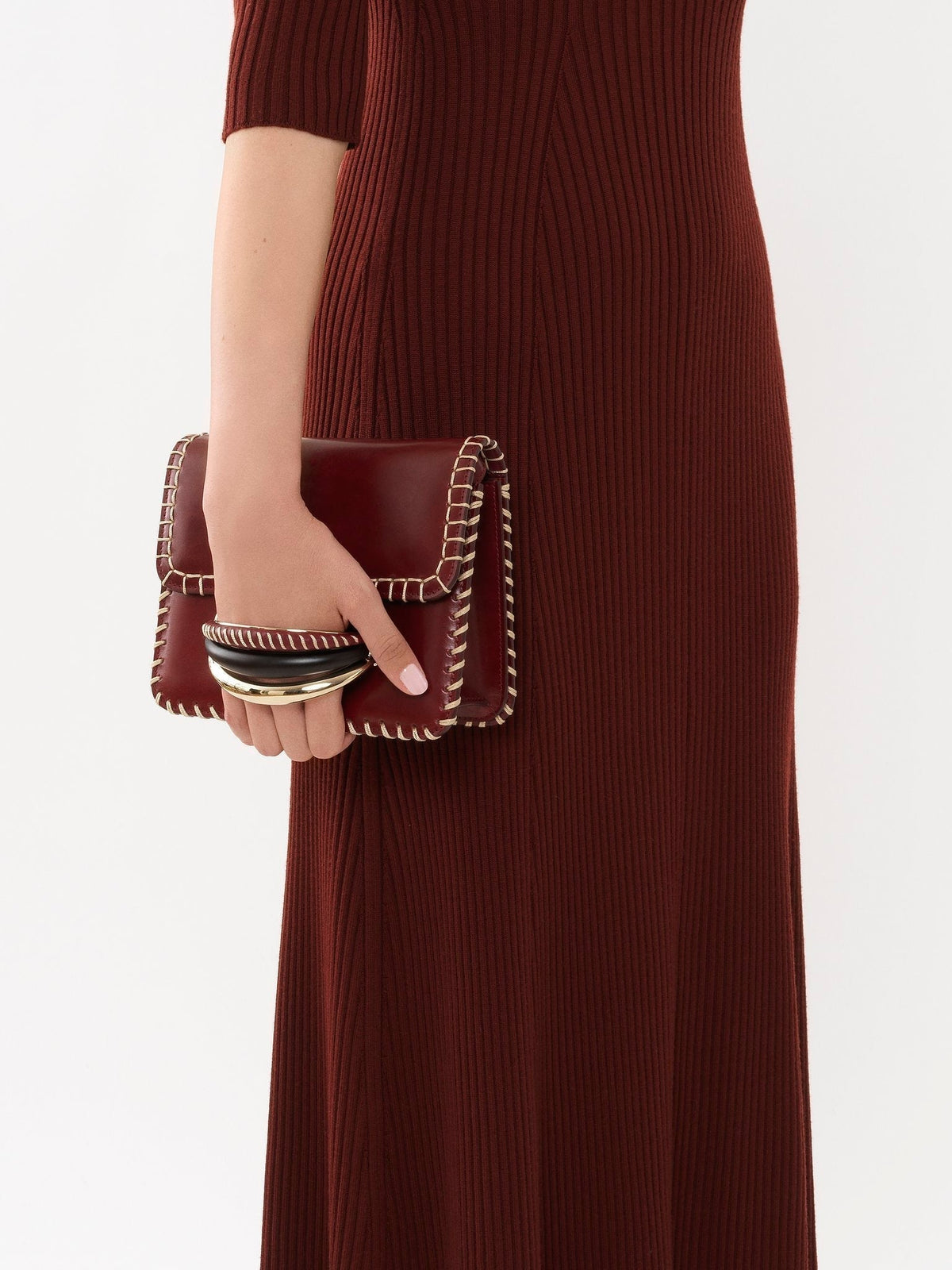 BASEPLUS_Dark Ruby SMALL CROSSBODY - Dark Ruby