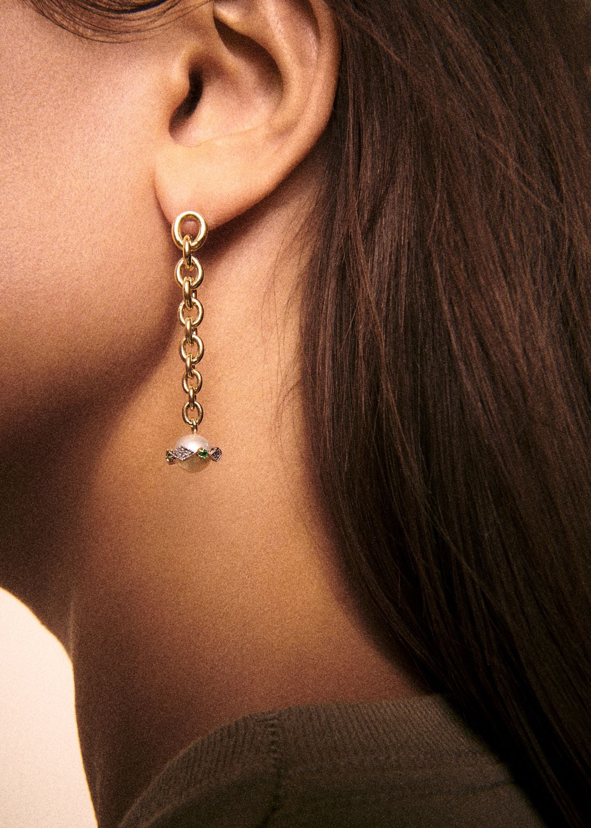 Chelsea N°2 single earring in diamond-set gold - Diamond & Pearl