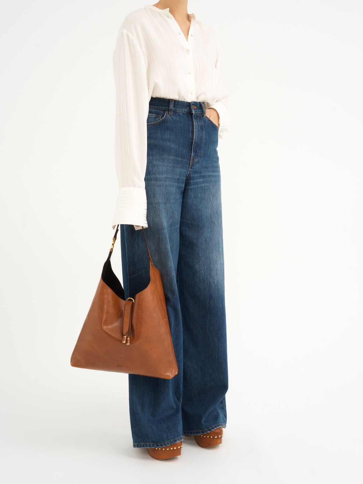 BASEPLUS_Clay Brown HOBO BAG - Clay Brown
