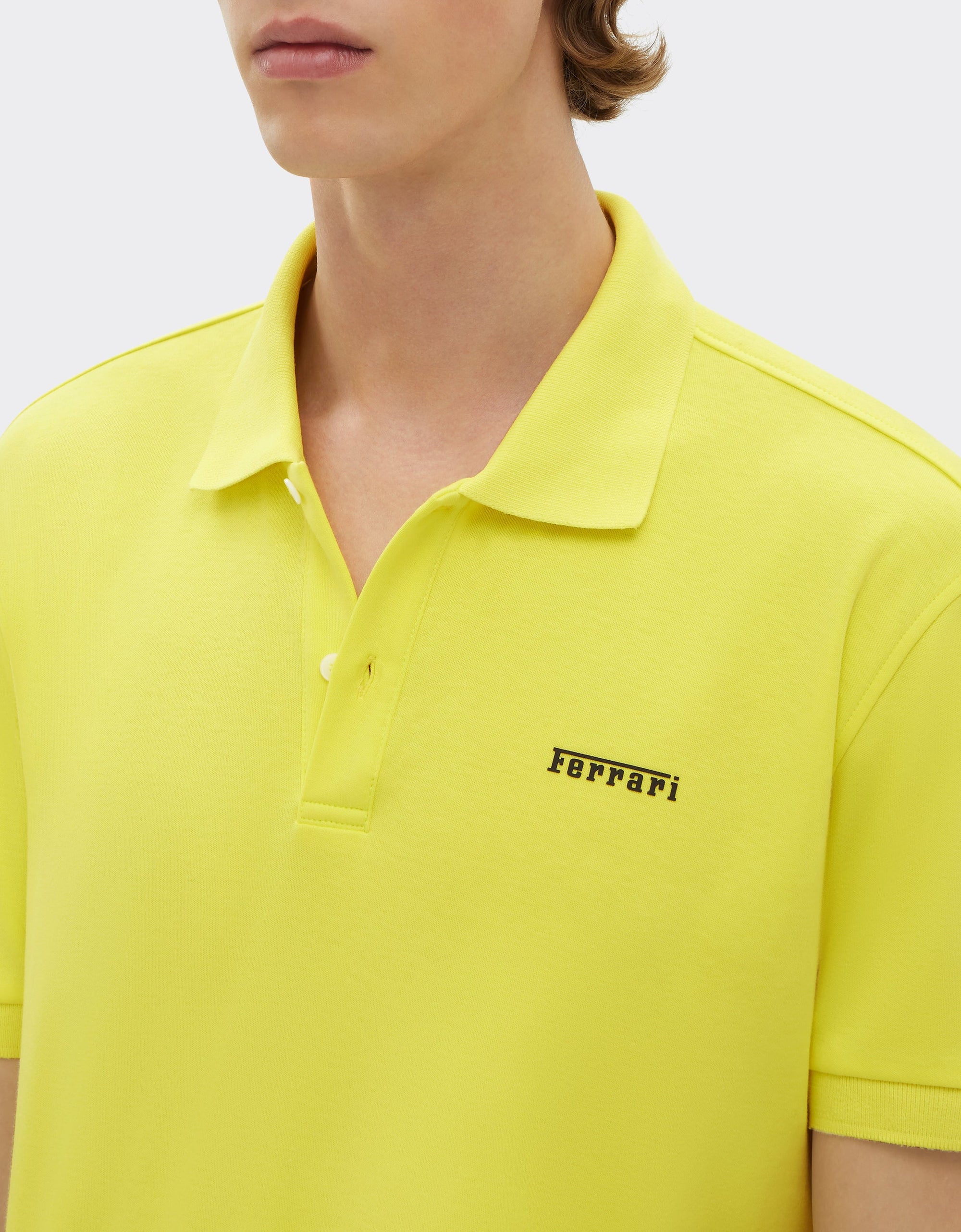 Polo avec logo Ferrari - Giallo Modena