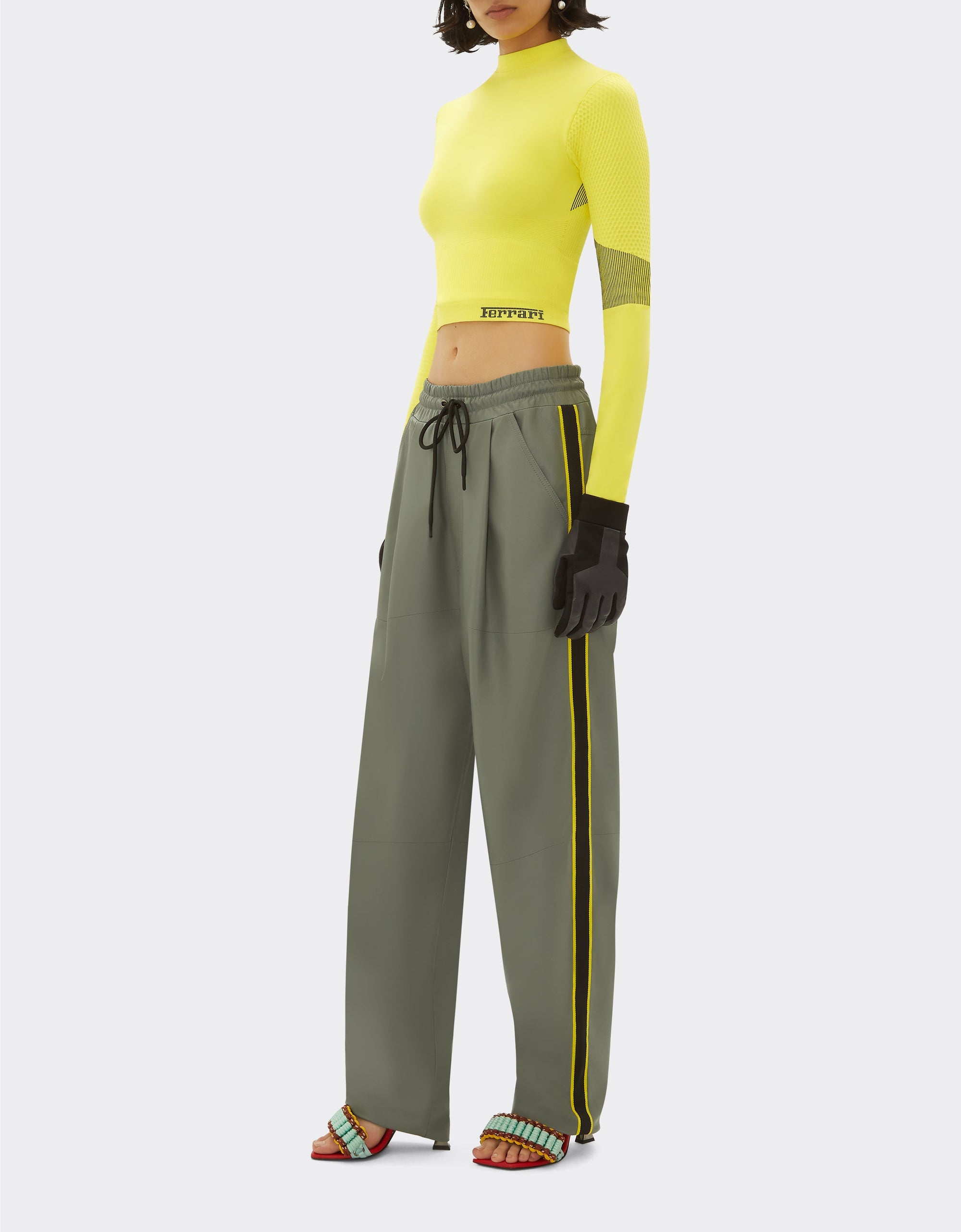 Long-sleeved two-tone stand-up collar T-shirt - Giallo Modena