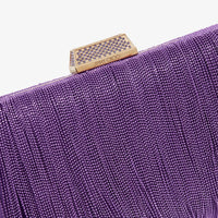 Pochette Clemmie en satin avec frange et chaîne - Cassis