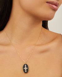 Collier croix en or jaune et argent avec diamant - Diamant & Résine