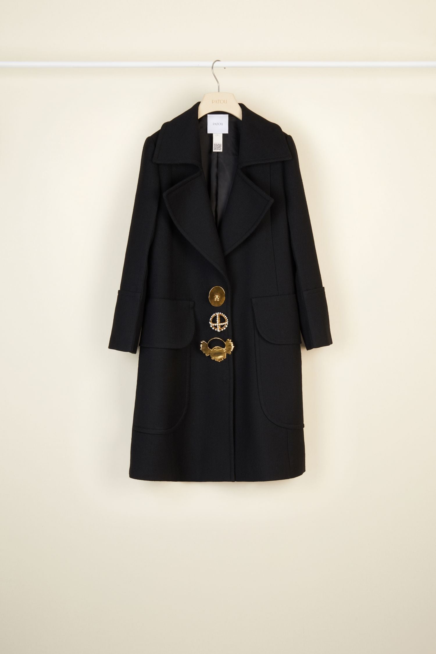 Manteau long décoré de broches en laine - Noir