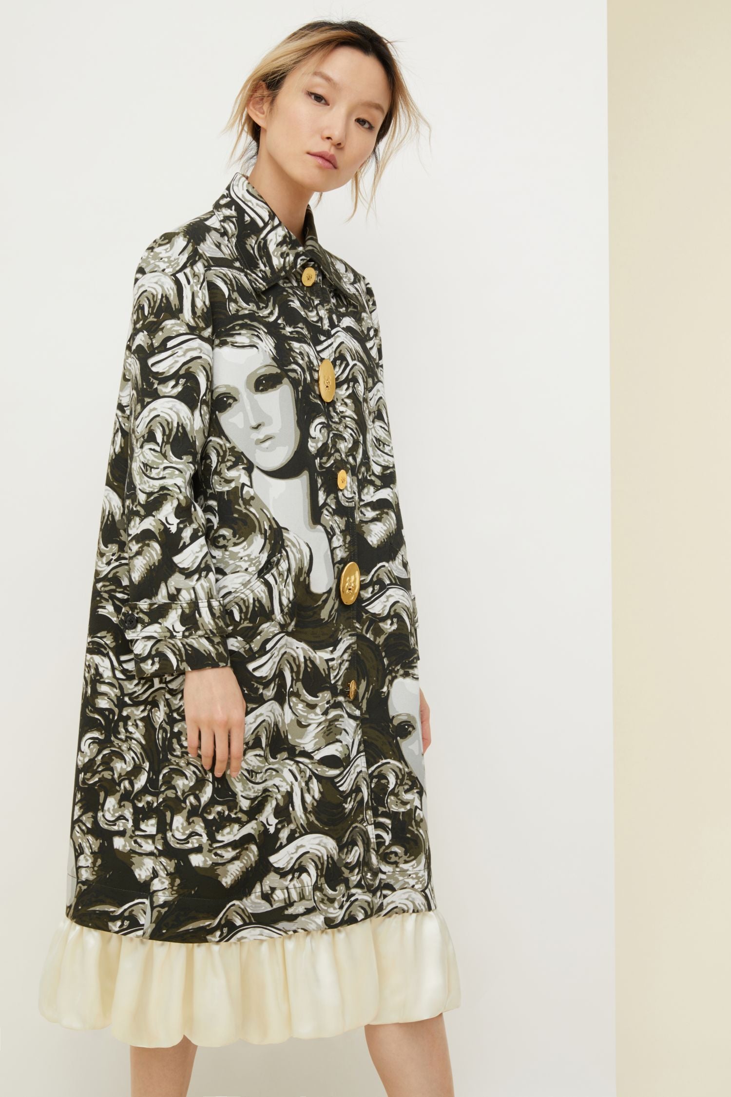 Printed gabardine coat with ruffled hem - Ondines print