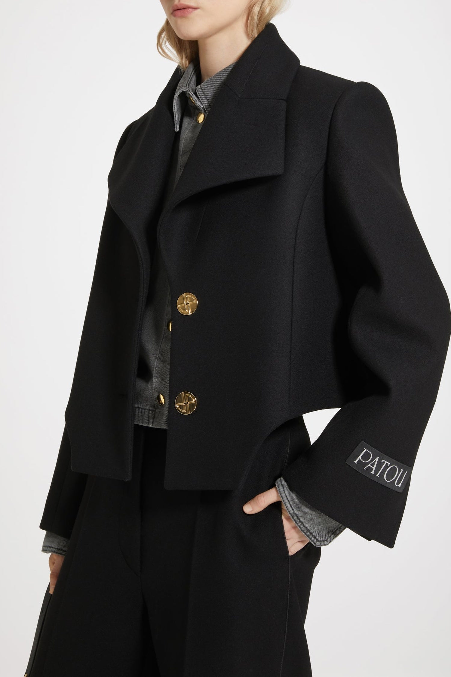 Veste courte à découpes en feutre de laine mélangée