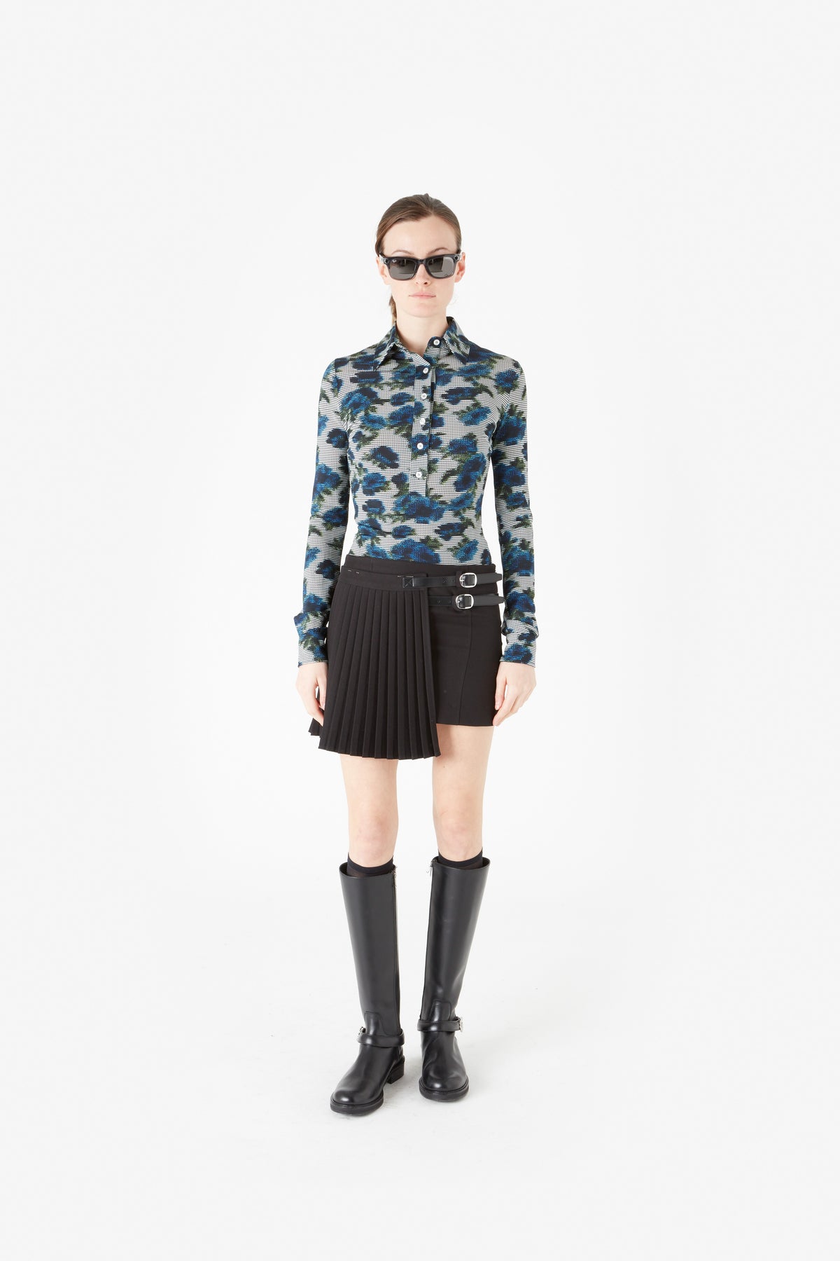 PLEATED UNIFORM MINI SKIRT