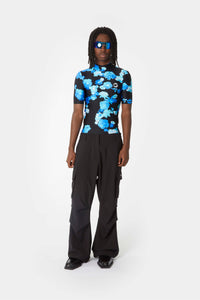 HIGH NECK FITTED TOP
