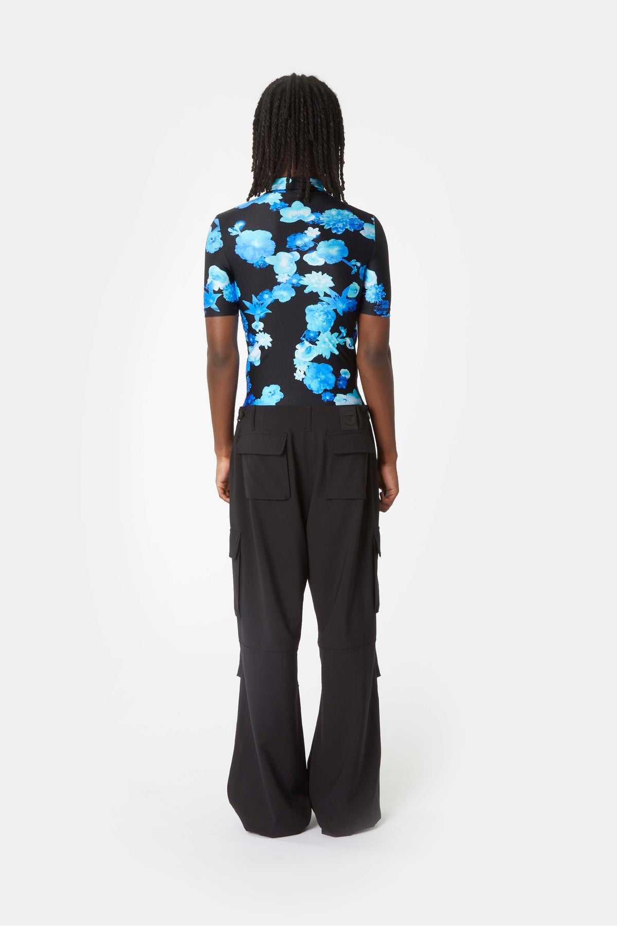 HIGH NECK FITTED TOP